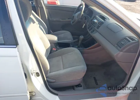 2004 Toyota Camry Le из США, поврежденный, VIN 4T1BE32K24U340187